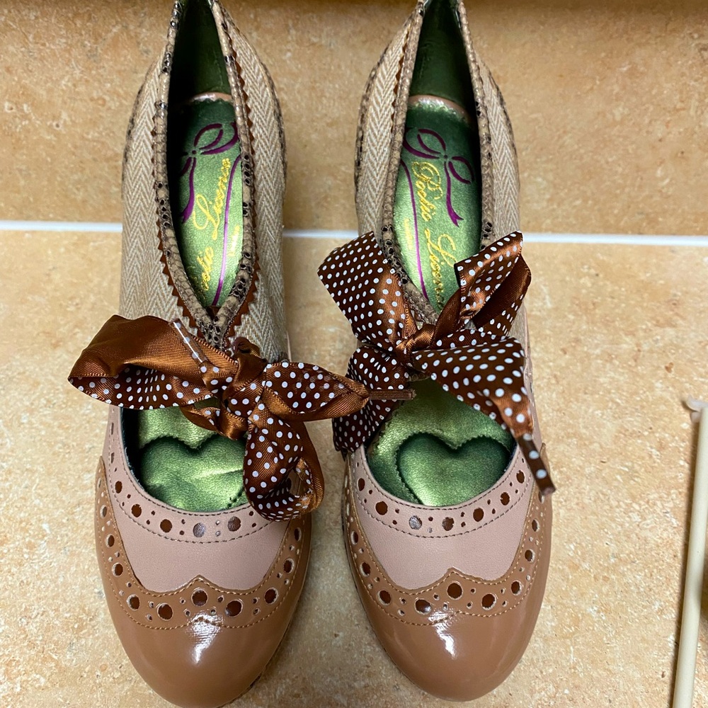 Poetic License size 7